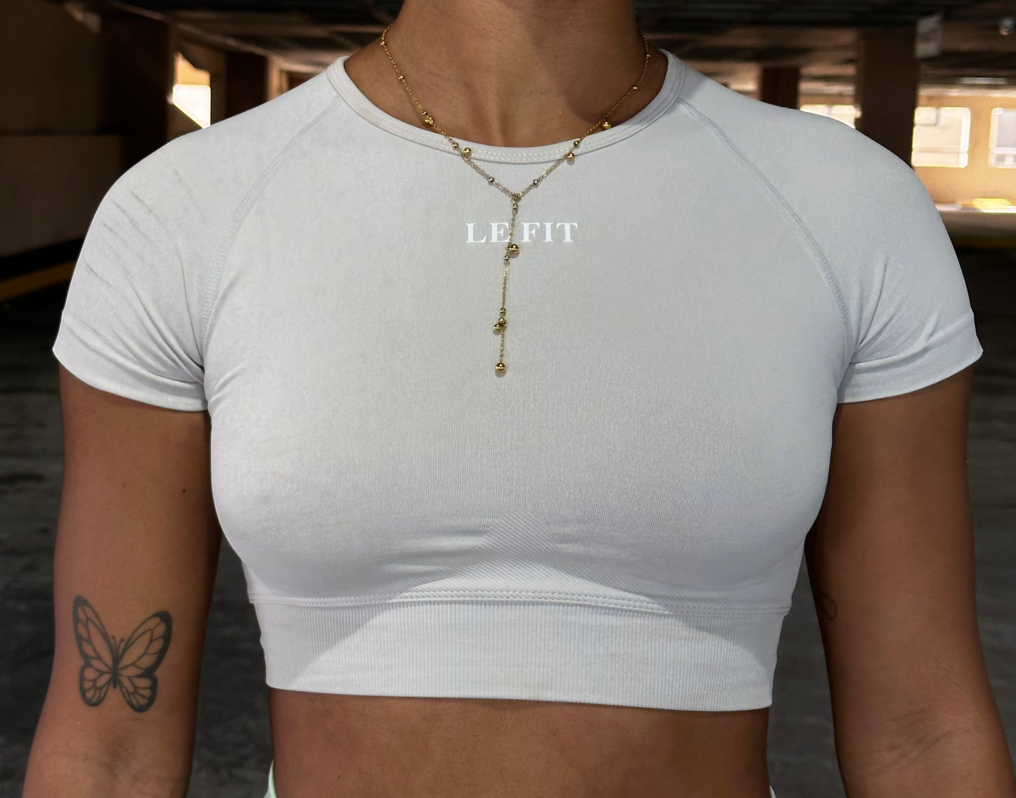 Short sleeve crop top