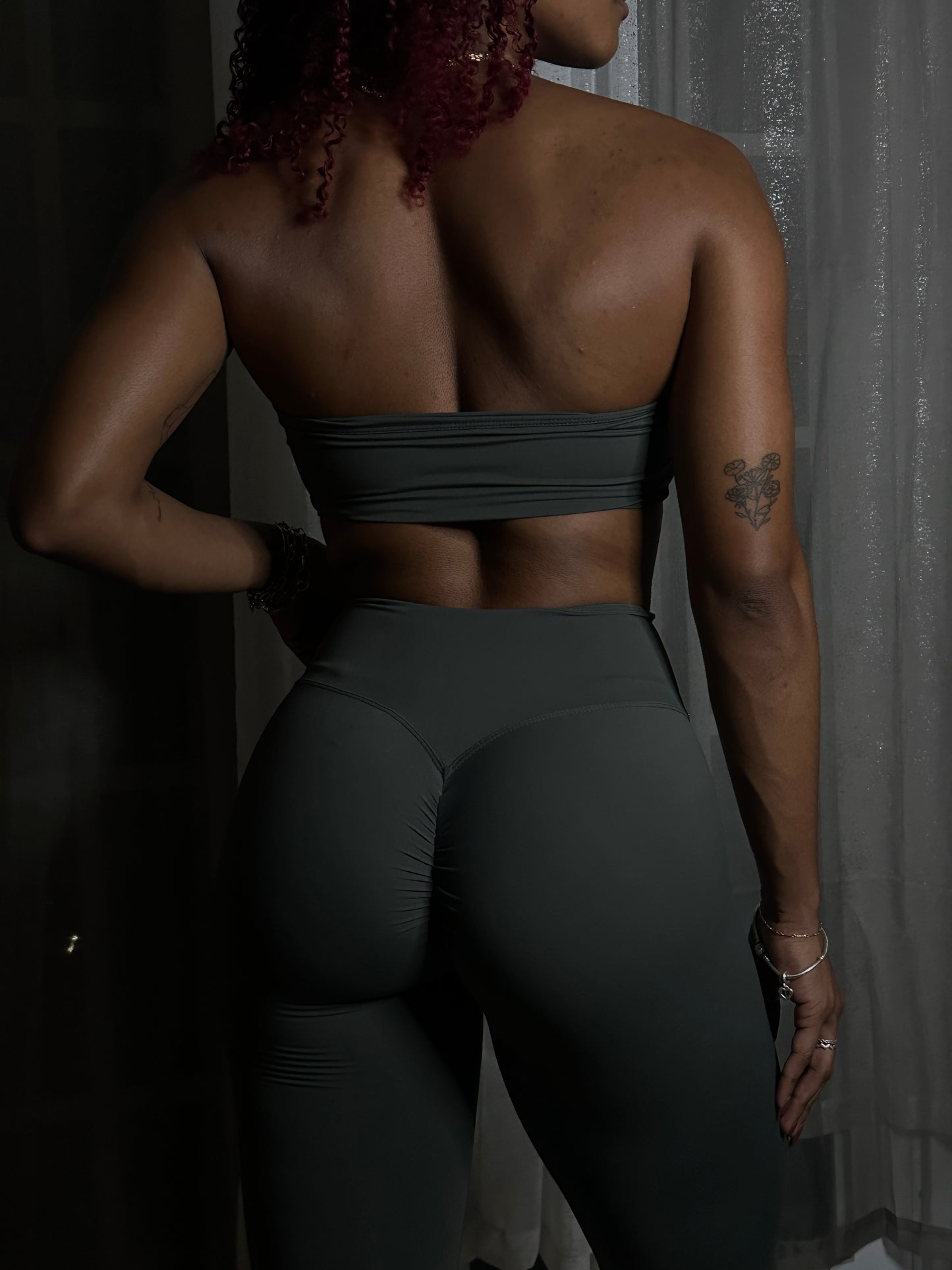 Ara crop top legging set