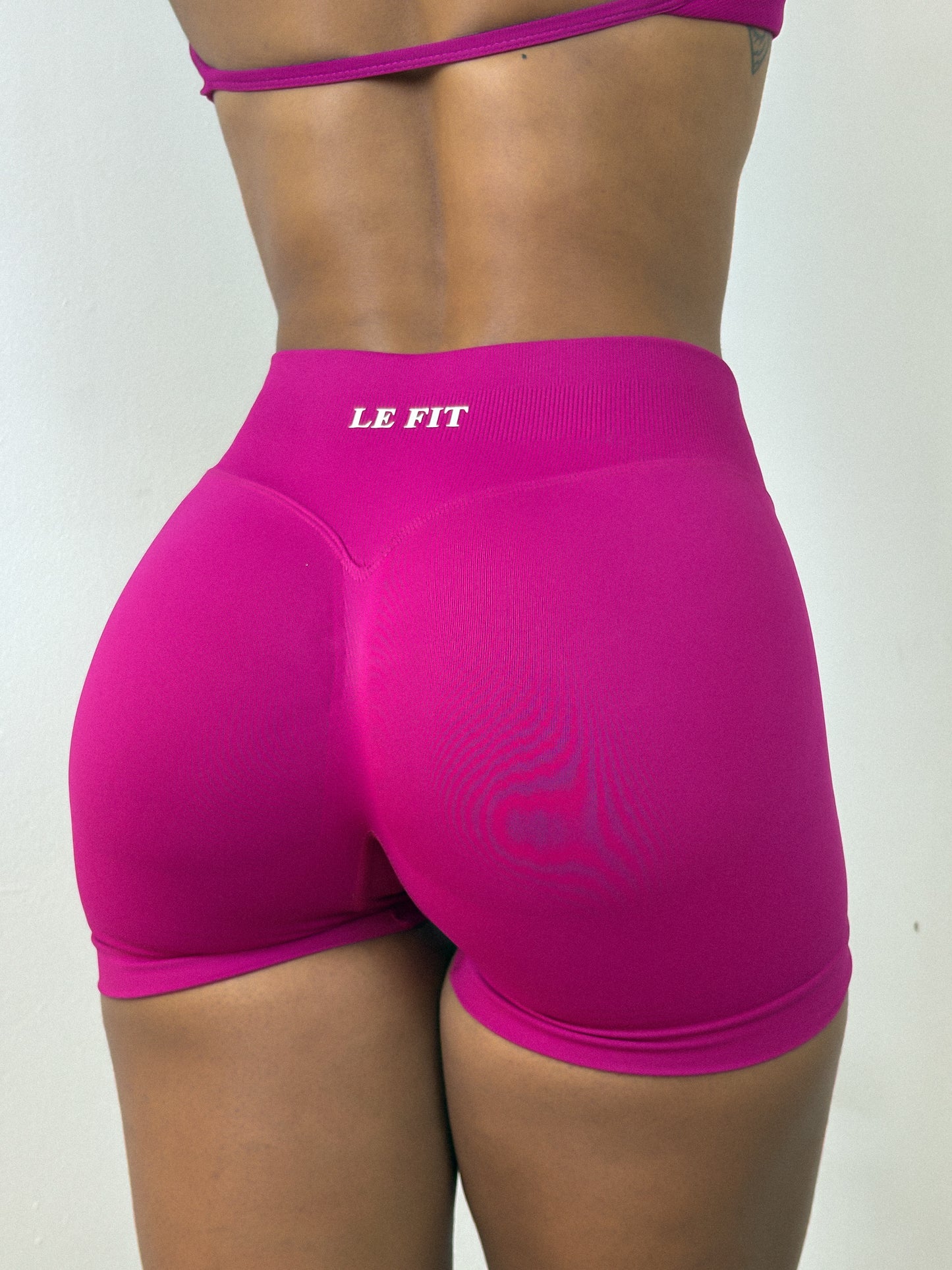 Fushia active short
